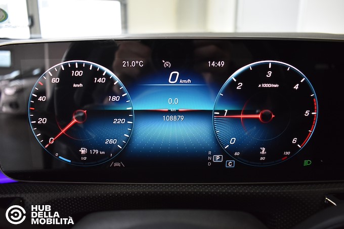 MERCEDES-BENZ A 180 d Automatic Premium